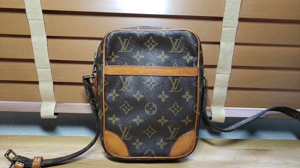 コルサ　ダヌーヴ　バッグ