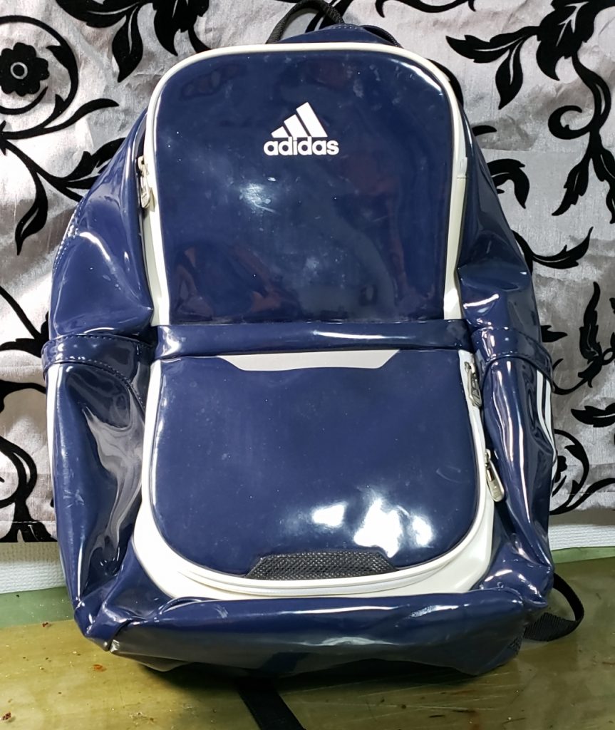 コルサ　アディダス　バッグ