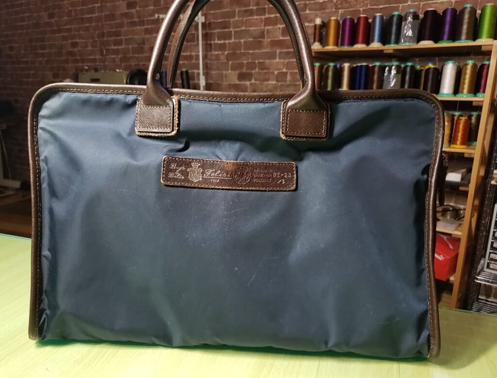 コルサ　フェリージ　バッグ修理