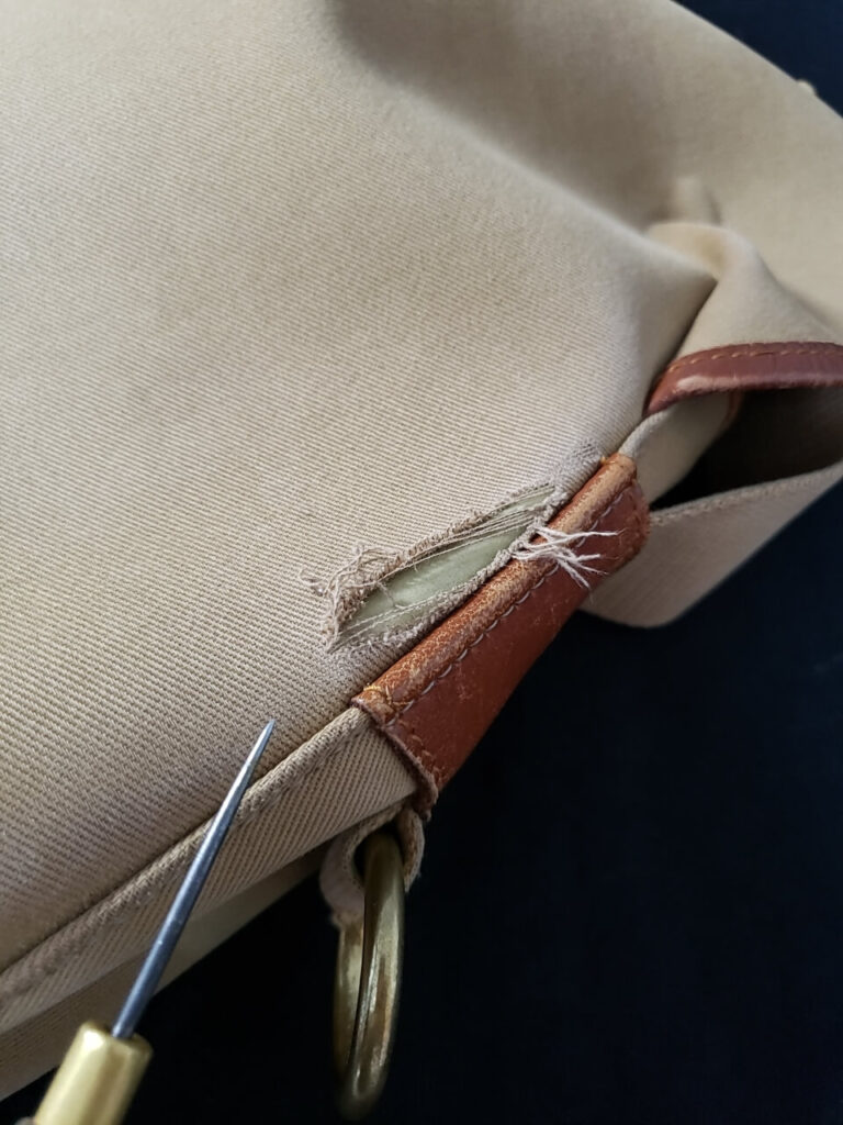 コルサ　ブレディ　ミシン刺し　before