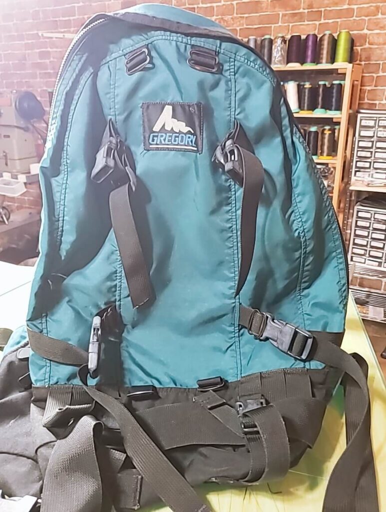 コルサ　グレゴリー　ファスナー交換　カルテ