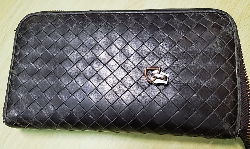 コルサ　ボッテガヴェネタ　引手レザー交換　カルテ