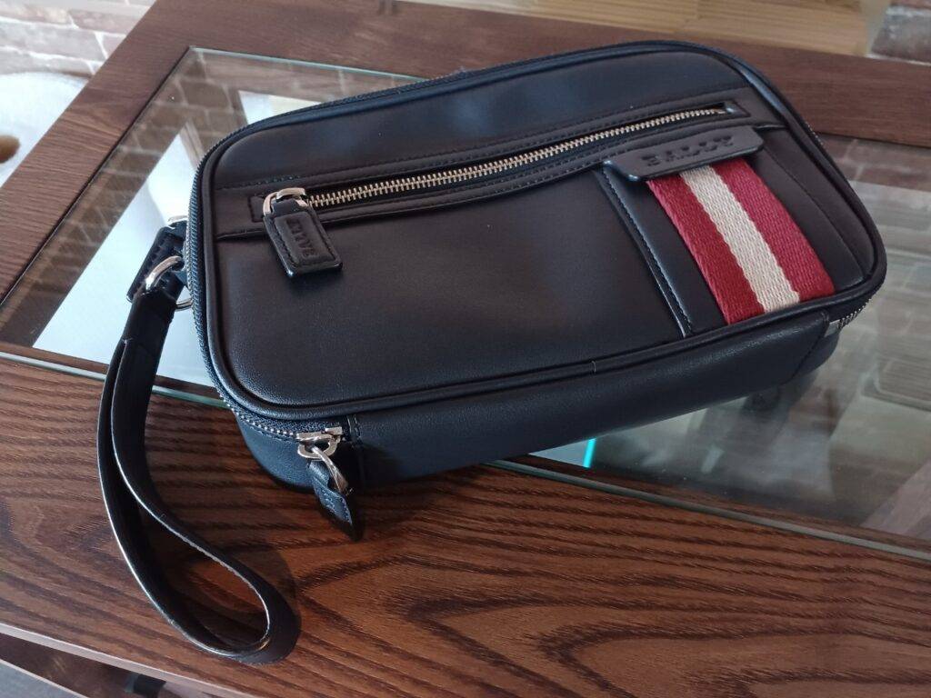 バリー　ファスナー交換＋内装生地交換