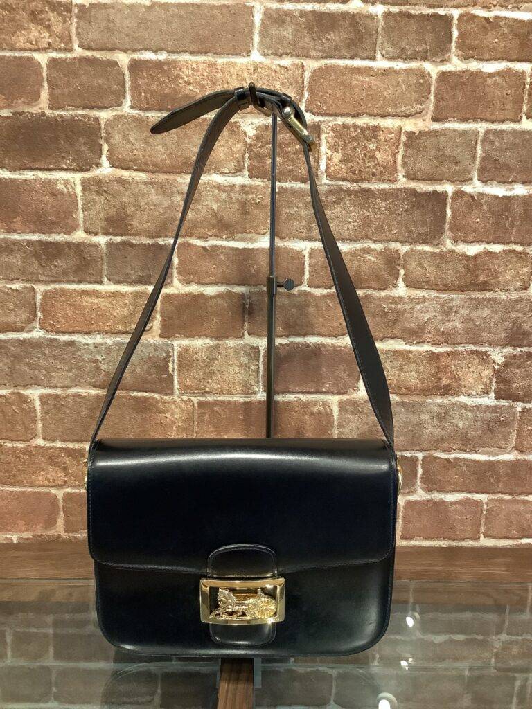 セリーヌ　馬車金具　内装交換　2023 3/3　２