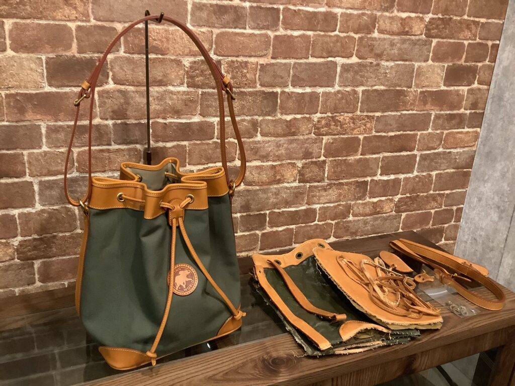 ハンティングワールド　バチューサーパス　巾着バッグ　生地・レザー交換　2023 1/11 5