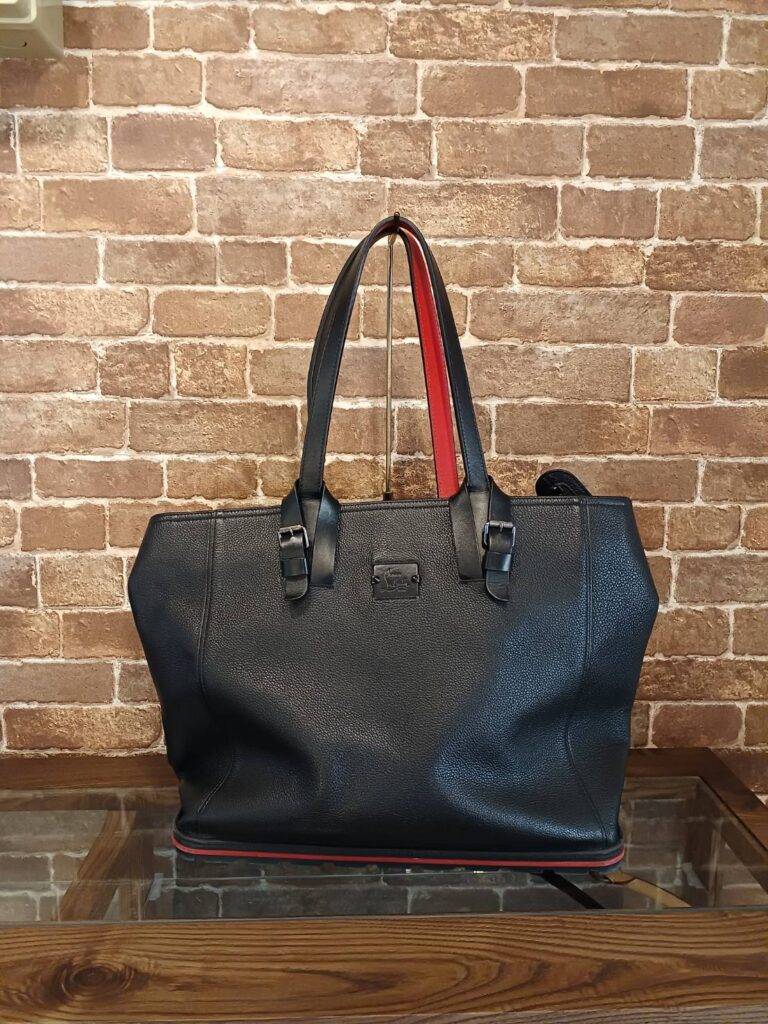 クリスチャンルブタン　ハンドル交換　2023 2/18