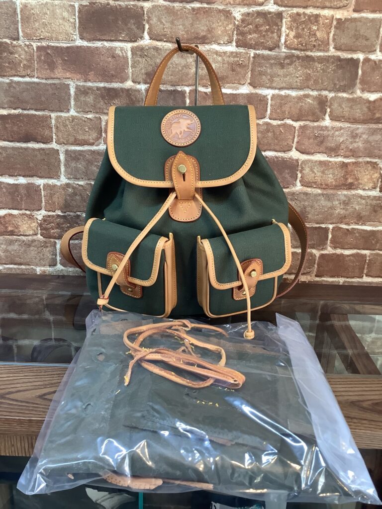 ハンティングワールド　表面生地交換　2024-3/22　11