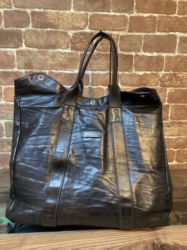 ダニエルアンドボブ　内装交換　2024　8/26