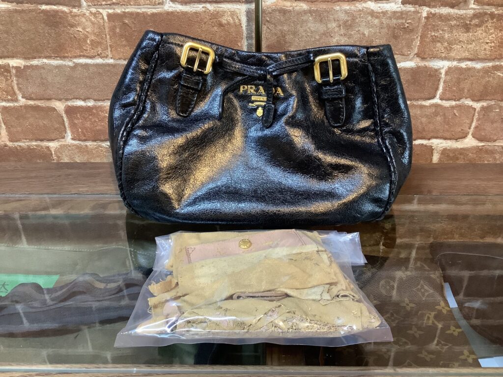 プラダ　内装交換　2024　8/21 2