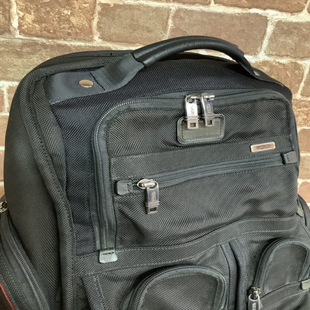 TUMI破れ補修　2025　12/4　　1