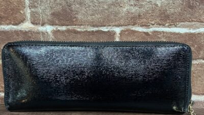 グッチ(gucci)ハートチャーム　エナメルラウンドファスナー 修理事例